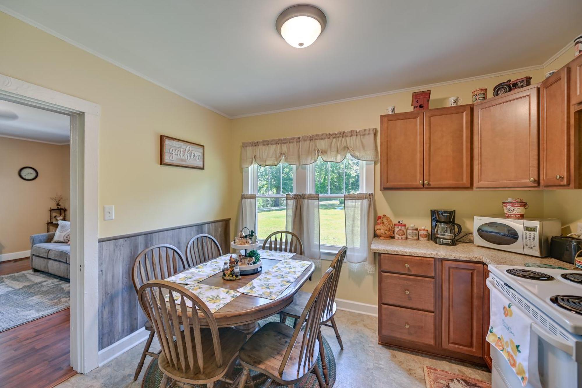 Grandmas Farm House On 125 Acres With Fire Pit! Beattyville Exterior foto